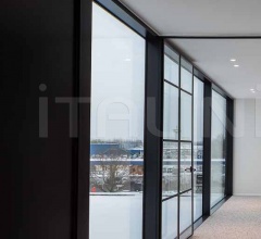 Итальянские Потолочные светильники - Потолочный светильник Lotis Итальянские Потолочные светильники - Потолочный светильник Lotis фабрика Modular Lighting Instruments