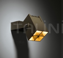 Итальянские Уличные светильники - Настенный светильник Julien square Итальянские Уличные светильники - Настенный светильник Julien square фабрика Modular Lighting Instruments