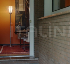 Напольный светильник T0024 Напольный светильник T0024 фабрика FontanaArte