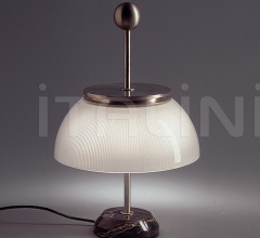 Настольная лампа Alfa Настольная лампа Alfa фабрика Artemide