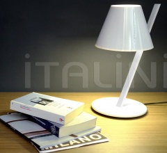 Настольная лампа La Petite Table Настольная лампа La Petite Table фабрика Artemide