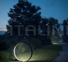 Итальянские Уличные светильники - Напольный светильник "O" фабрика Artemide