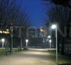 Итальянские Уличные светильники - Напольный светильник Chilone фабрика Artemide