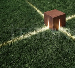 Итальянские Уличные светильники - Напольный светильник Granito фабрика Artemide