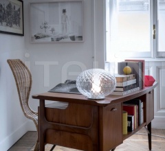 Настольный светильник Recuerdo 284 Настольный светильник Recuerdo 284 фабрика Oluce