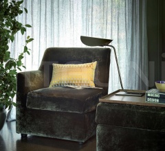 Настольный светильник Plume 221 Настольный светильник Plume 221 фабрика Oluce