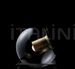 Настольный светильник The Globe 228 Настольный светильник The Globe 228 фабрика Oluce