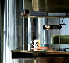 Настольный светильник Spider 291 Настольный светильник Spider 291 фабрика Oluce