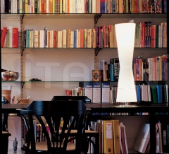 Настольный светильник Lu-Lu 211 Настольный светильник Lu-Lu 211 фабрика Oluce