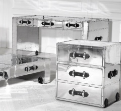 Итальянские Спальни - Тумбочка Catalina 105953 Итальянские Спальни - Тумбочка Catalina 105953 фабрика Eichholtz