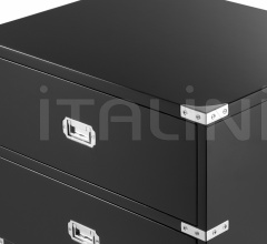 Итальянские Спальни - Тумбочка Ferro 111761 Итальянские Спальни - Тумбочка Ferro 111761 фабрика Eichholtz