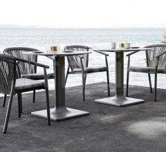 Стул с подлокотниками SMART Стул с подлокотниками SMART фабрика Varaschin