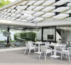 Стул с подлокотниками SMART Стул с подлокотниками SMART фабрика Varaschin