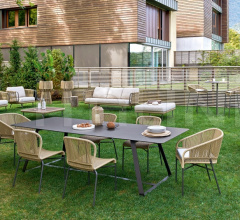 Стул с подлокотниками CRICKET DINING ARMCHAIR Стул с подлокотниками CRICKET DINING ARMCHAIR фабрика Varaschin