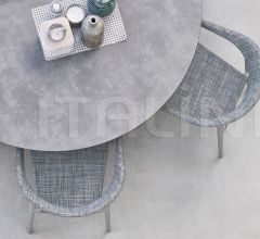 Стул с подлокотниками CLEVER DINING ARMCHAIR Стул с подлокотниками CLEVER DINING ARMCHAIR фабрика Varaschin