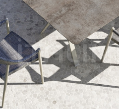 Стул с подлокотниками CLEVER DINING ARMCHAIR Стул с подлокотниками CLEVER DINING ARMCHAIR фабрика Varaschin