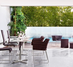 Стул с подлокотниками KENTE Стул с подлокотниками KENTE фабрика Varaschin