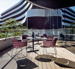 Стул с подлокотниками KENTE Стул с подлокотниками KENTE фабрика Varaschin