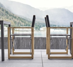 Стул с подлокотниками VICTOR director teak Стул с подлокотниками VICTOR director teak фабрика Varaschin