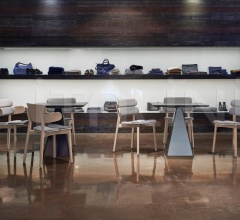 Итальянские Уличные столы - Стол обеденный TOWER Итальянские Уличные столы - Стол обеденный TOWER фабрика Varaschin