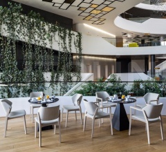 Итальянские Уличные столы - Стол обеденный TOWER Итальянские Уличные столы - Стол обеденный TOWER фабрика Varaschin