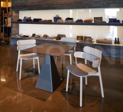 Итальянские Уличные столы - Стол обеденный TOWER Итальянские Уличные столы - Стол обеденный TOWER фабрика Varaschin