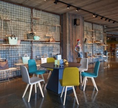 Итальянские Уличные столы - Стол обеденный TOWER Итальянские Уличные столы - Стол обеденный TOWER фабрика Varaschin