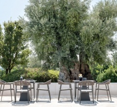 Итальянские Уличные столы - Стол обеденный TOWER Итальянские Уличные столы - Стол обеденный TOWER фабрика Varaschin