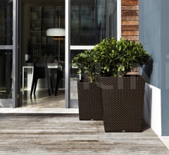 Кашпо CORA фабрика Varaschin