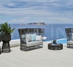 Кашпо LOOP фабрика Varaschin