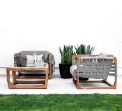 Столик BUNGALOW SIDE TABLE Столик BUNGALOW SIDE TABLE фабрика Riva 1920