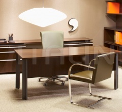 Стул с подлокотниками Brno Chair - Flat Bar Стул с подлокотниками Brno Chair - Flat Bar фабрика Knoll