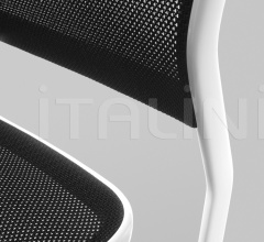 Стул Newson Aluminum Chair Стул Newson Aluminum Chair фабрика Knoll