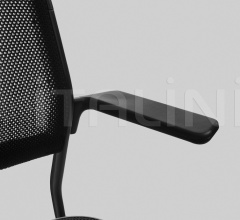 Стул с подлокотниками Newson Aluminum Chair with Arms Стул с подлокотниками Newson Aluminum Chair with Arms фабрика Knoll