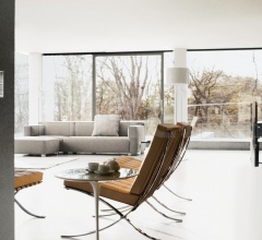 Кресло Barcelona Chair Кресло Barcelona Chair фабрика Knoll