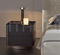 Итальянские Тумбочки прикроватные - Тумбочка Milton Nightstand Итальянские Тумбочки прикроватные - Тумбочка Milton Nightstand фабрика Minotti