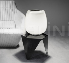 Итальянские Настольные светильники - Настольный светильник IMPLODE Итальянские Настольные светильники - Настольный светильник IMPLODE фабрика Vistosi