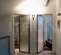 Настенный светильник Lola Настенный светильник Lola фабрика Luceplan