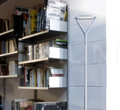 Итальянские Напольные светильники - Напольный светильник Lola Итальянские Напольные светильники - Напольный светильник Lola фабрика Luceplan