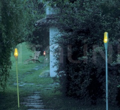 Итальянские Уличные светильники - Напольный светильник Pod Lens фабрика Luceplan