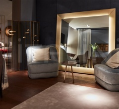 Настенное зеркало Best World Настенное зеркало Best World фабрика Paolo Castelli