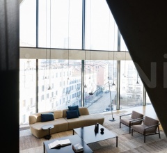 Столик SURF фабрика Molteni & C