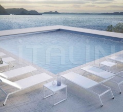 Столик Qubik Service Table Столик Qubik Service Table фабрика Atmosphera