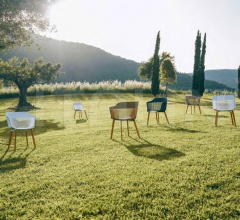 Стул с подлокотниками AIIR Side Armchair фабрика Dedon