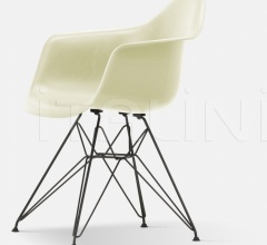 Стул Eames Fiberglass Armchair DAR Стул Eames Fiberglass Armchair DAR фабрика Vitra