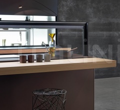Итальянские Кухни с барной стойкой - Кухня Genius Loci with copper drawer Итальянские Кухни с барной стойкой - Кухня Genius Loci with copper drawer фабрика Valcucine