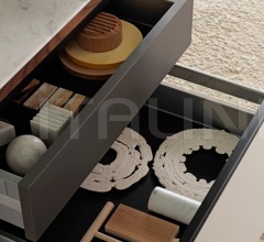 Итальянские Кухни с барной стойкой - Кухня Forma Mentis Laccato Opaco Bianco Ghiaccio Итальянские Кухни с барной стойкой - Кухня Forma Mentis Laccato Opaco Bianco Ghiaccio фабрика Valcucine