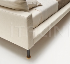Итальянские Кровати - Кровать Floyd-Hi Bed фабрика Living Divani