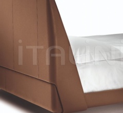 Итальянские Кровати - Кровать Coupe Итальянские Кровати - Кровать Coupe фабрика Poltrona Frau
