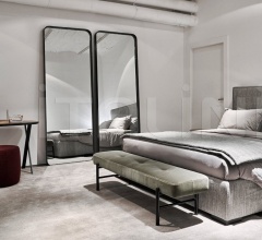 Итальянские Предметы интерьера - Настенное зеркало BIRK Итальянские Предметы интерьера - Настенное зеркало BIRK фабрика Meridiani